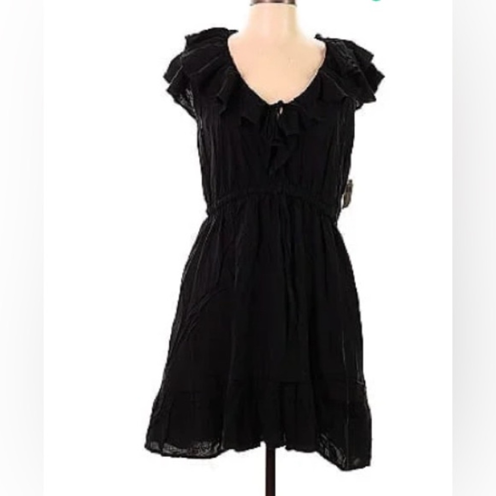 Old Navy sleeveless LBD with pockets.